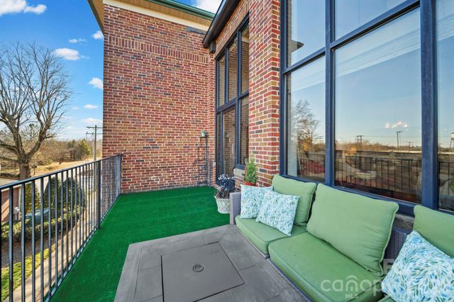 589 Catawba Street E, Belmont, NC 28012
