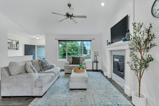 1509 S Shiloh Ct., Wichita, KS 67207
