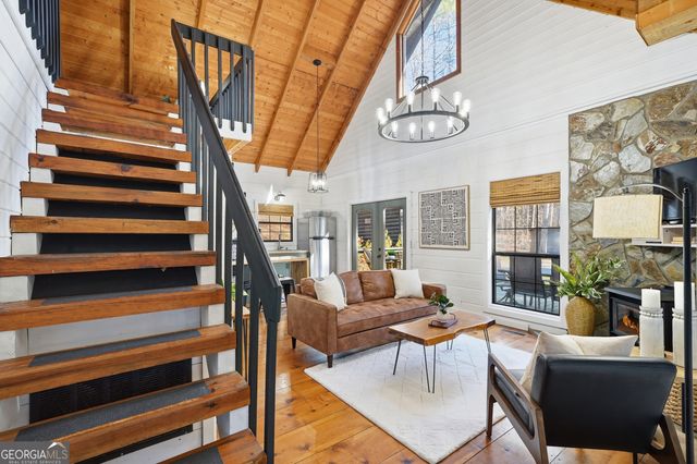 40 Lakeside Drive, Blue Ridge, GA 30513