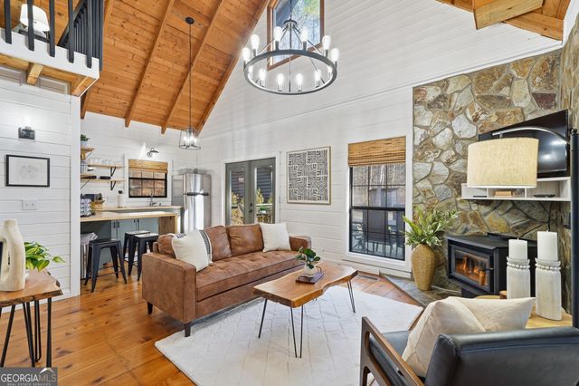 40 Lakeside Drive, Blue Ridge, GA 30513