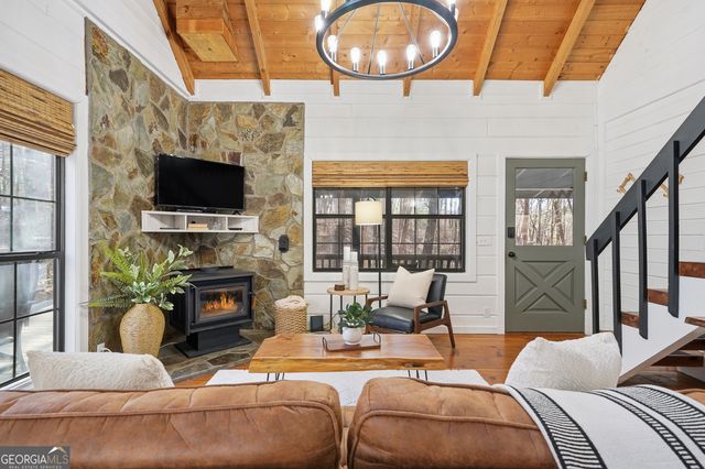 40 Lakeside Drive, Blue Ridge, GA 30513