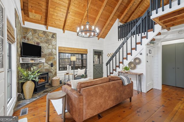 40 Lakeside Drive, Blue Ridge, GA 30513