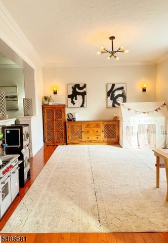 16 Gary Ct, Mount Olive Twp., NJ 07836