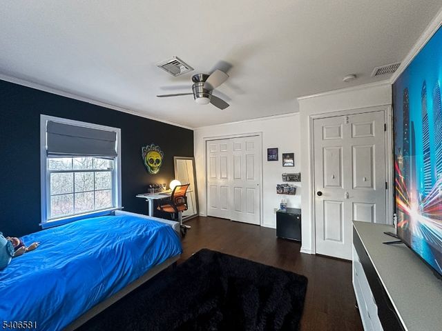 16 Gary Ct, Mount Olive Twp., NJ 07836