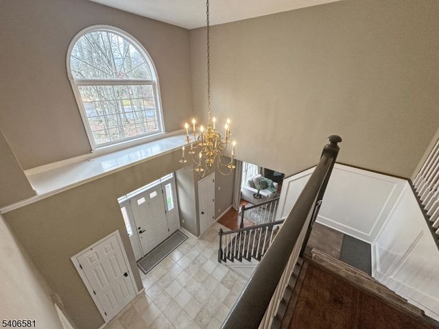 16 Gary Ct, Mount Olive Twp., NJ 07836