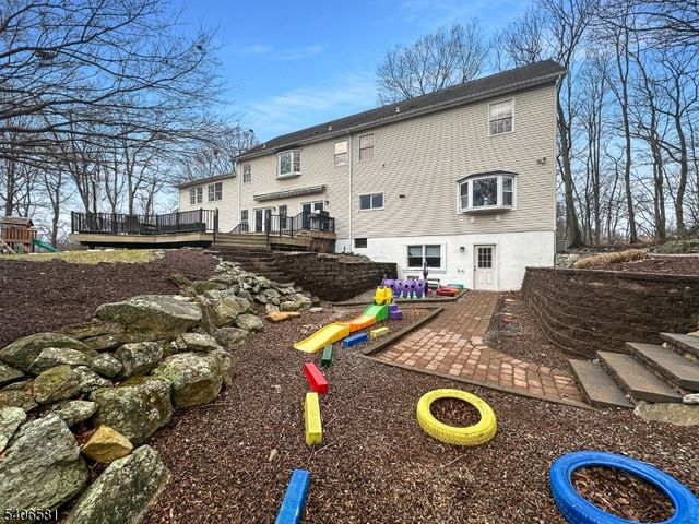 16 Gary Ct, Mount Olive Twp., NJ 07836