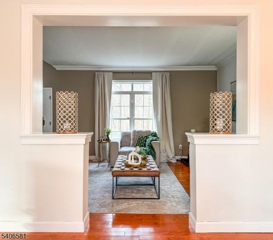 16 Gary Ct, Mount Olive Twp., NJ 07836