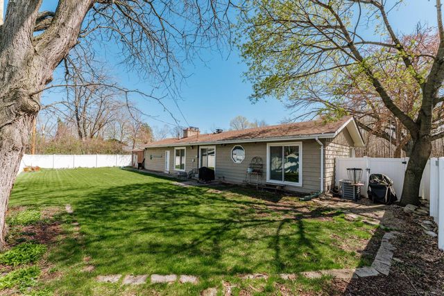 9814 W Green Tree ROAD, Milwaukee, WI 53224