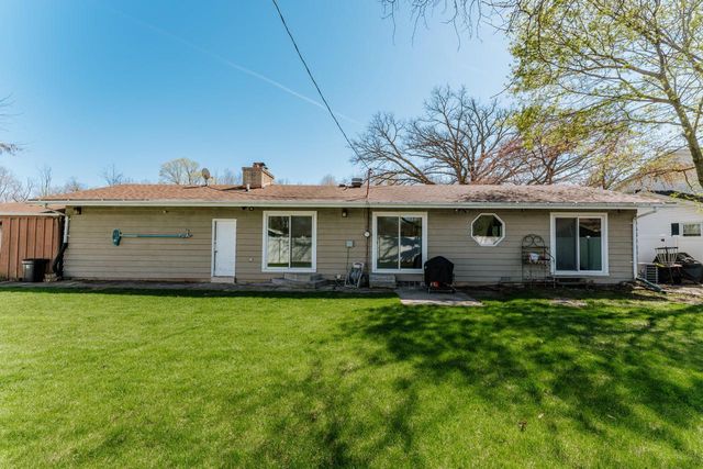 9814 W Green Tree ROAD, Milwaukee, WI 53224