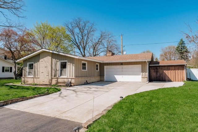 9814 W Green Tree ROAD, Milwaukee, WI 53224