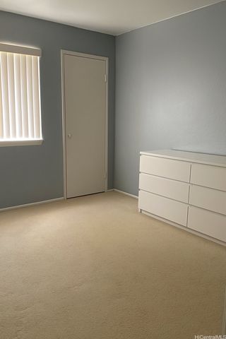 94-1453 Waipio Uka Street M206, Waipahu, HI 96797