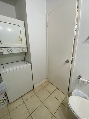 94-1453 Waipio Uka Street M206, Waipahu, HI 96797