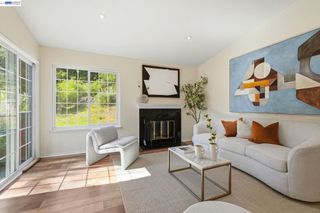 515 Canyon Oaks Dr F, Oakland, CA 94605