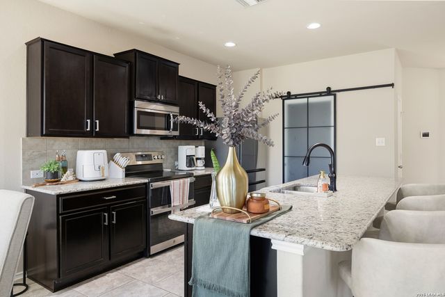 913 Pipe Gate, Cibolo, TX 78108