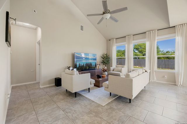 913 Pipe Gate, Cibolo, TX 78108