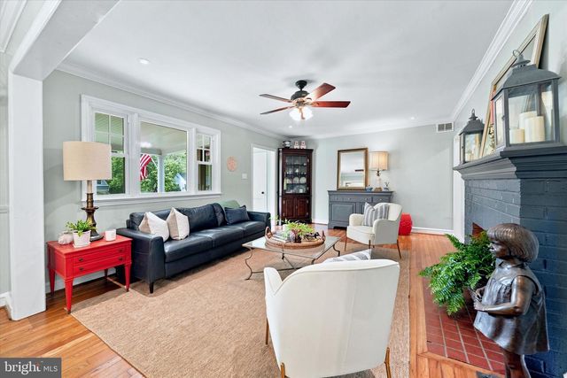 7 WESTOVER CIR, Wilmington, DE 19807