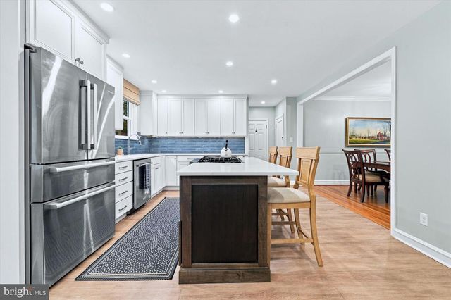 7 WESTOVER CIR, Wilmington, DE 19807