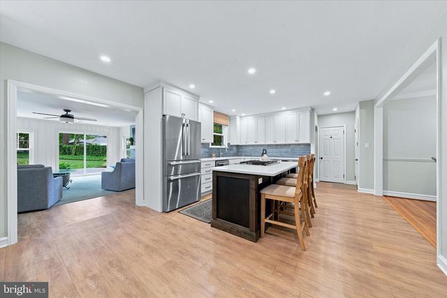 7 WESTOVER CIR, Wilmington, DE 19807