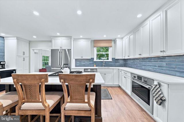 7 WESTOVER CIR, Wilmington, DE 19807