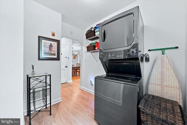 7 WESTOVER CIR, Wilmington, DE 19807
