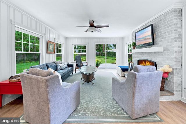 7 WESTOVER CIR, Wilmington, DE 19807