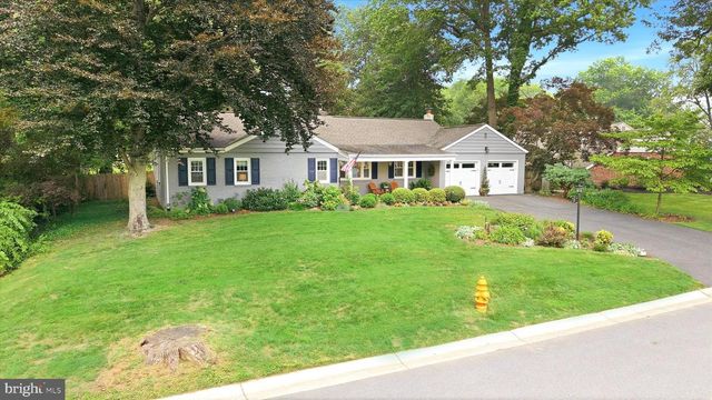 7 WESTOVER CIR, Wilmington, DE 19807