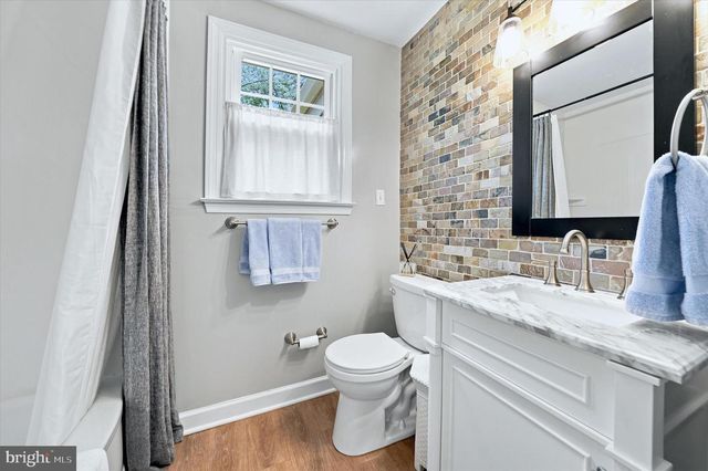 7 WESTOVER CIR, Wilmington, DE 19807