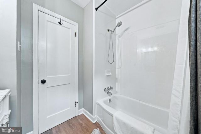 7 WESTOVER CIR, Wilmington, DE 19807