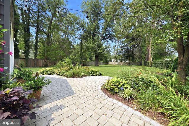7 WESTOVER CIR, Wilmington, DE 19807