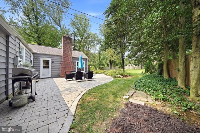 7 WESTOVER CIR, Wilmington, DE 19807
