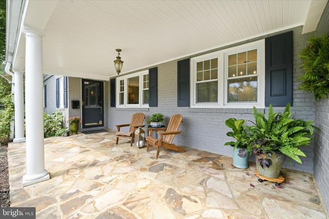 7 WESTOVER CIR, Wilmington, DE 19807