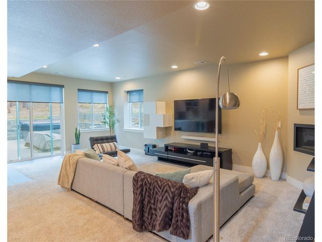 19795 Sleepy Hollow Rd, Monument, CO 80132