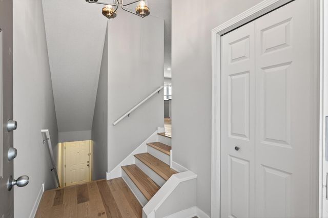 1667 Arona Street 8, Falcon Heights, MN 55108