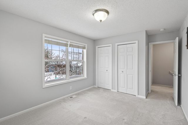 1667 Arona Street 8, Falcon Heights, MN 55108