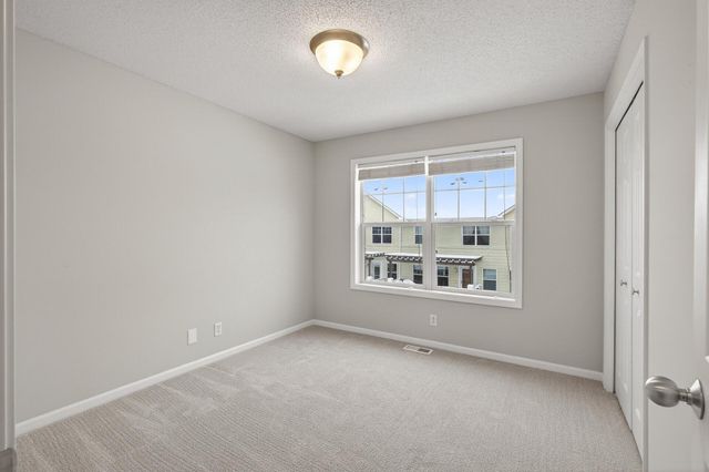 1667 Arona Street 8, Falcon Heights, MN 55108