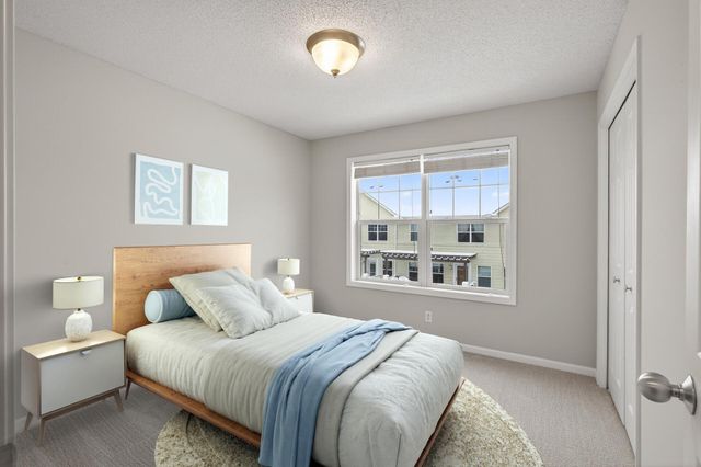 1667 Arona Street 8, Falcon Heights, MN 55108