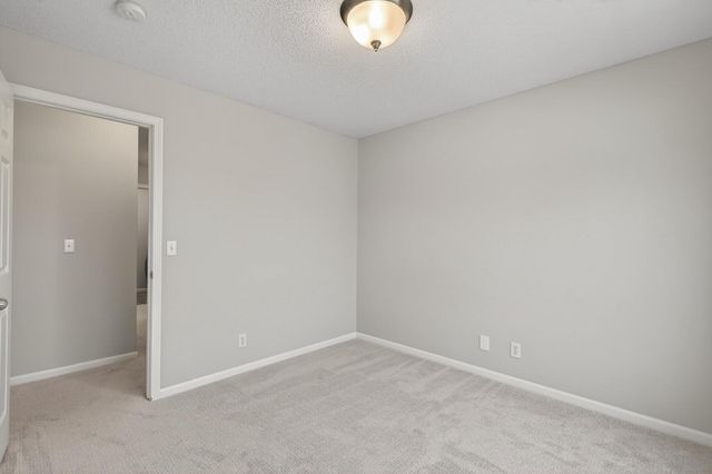 1667 Arona Street 8, Falcon Heights, MN 55108