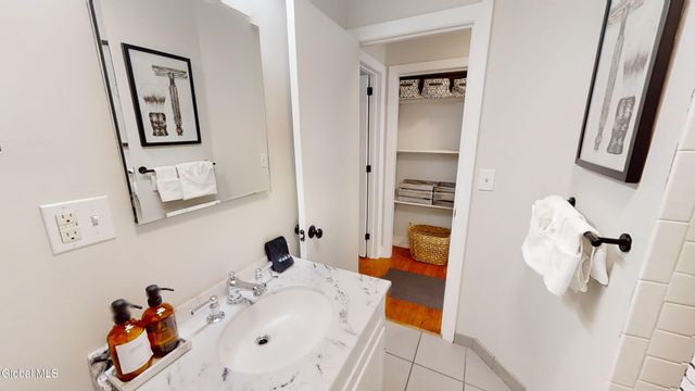 207 Regent Street, Saratoga Springs, NY 12866