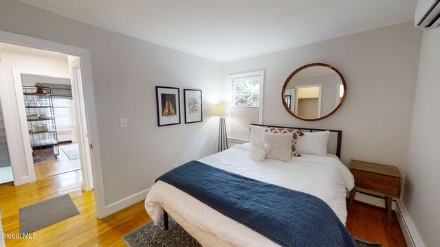 207 Regent Street, Saratoga Springs, NY 12866