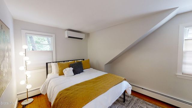 207 Regent Street, Saratoga Springs, NY 12866