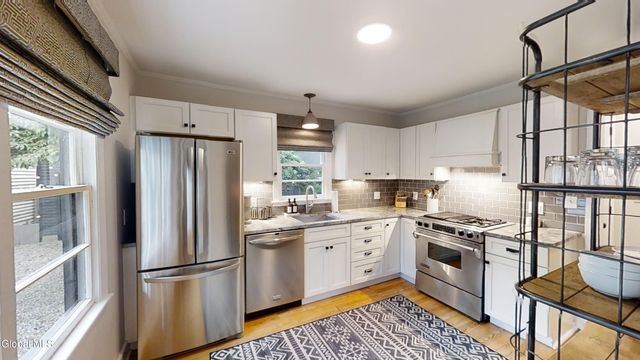 207 Regent Street, Saratoga Springs, NY 12866