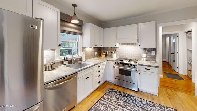 207 Regent Street, Saratoga Springs, NY 12866