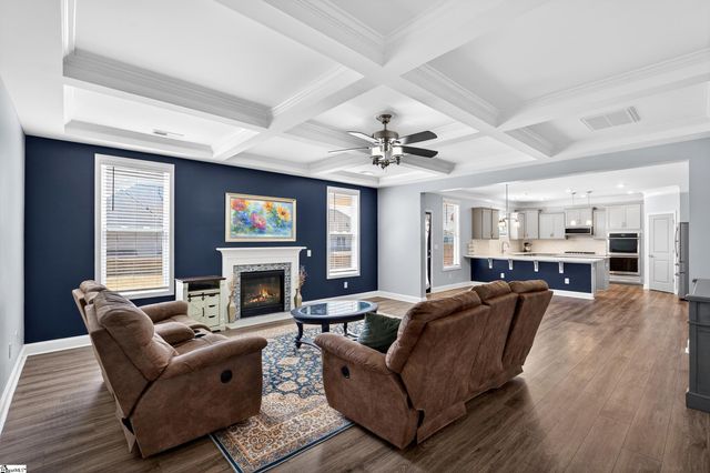 6030 Thicket Lane, Boiling Springs, SC 29316