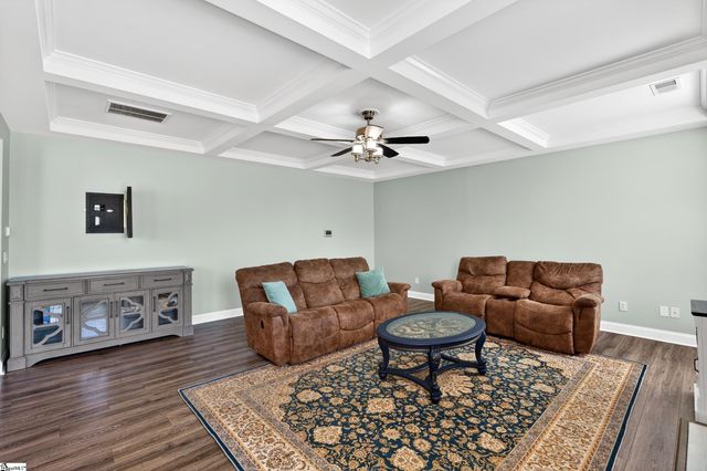 6030 Thicket Lane, Boiling Springs, SC 29316