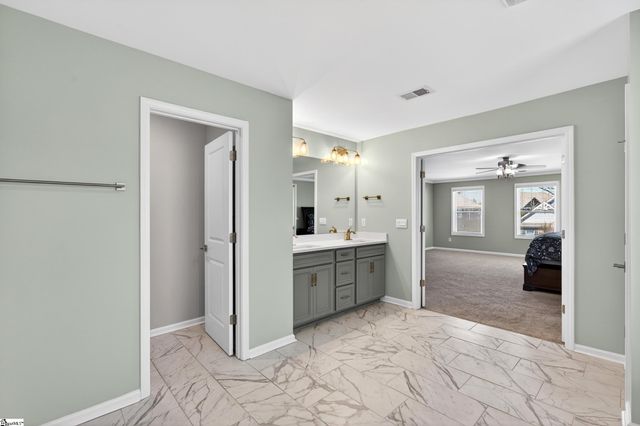 6030 Thicket Lane, Boiling Springs, SC 29316