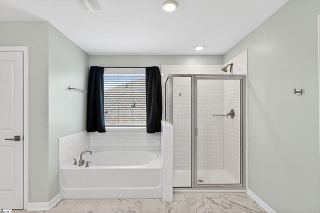 6030 Thicket Lane, Boiling Springs, SC 29316