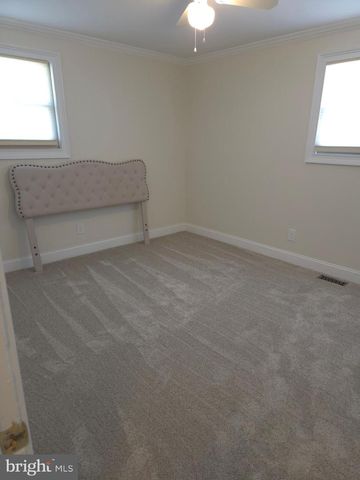 670 SACRAMENTO DR, Mantua, NJ 08051
