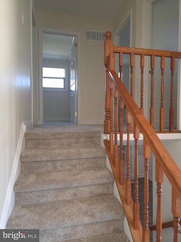 670 SACRAMENTO DR, Mantua, NJ 08051