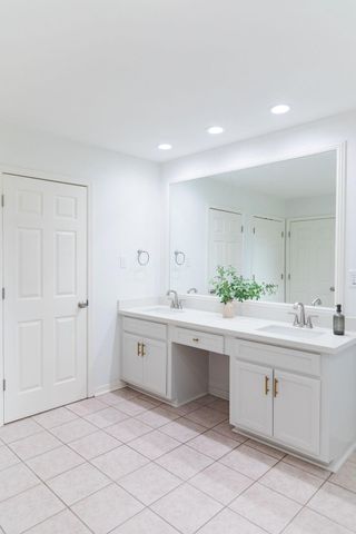 2201 Fairbanks Street, Nederland, TX 77627