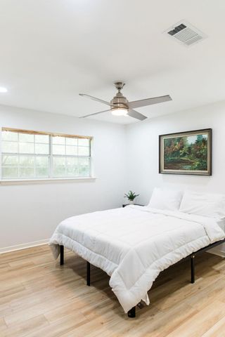 2201 Fairbanks Street, Nederland, TX 77627